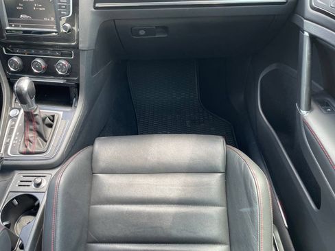 Used 2016 Volkswagen GTI SE FWD image 24
