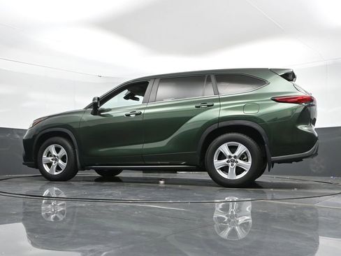 Used 2023 Toyota Highlander L image 51