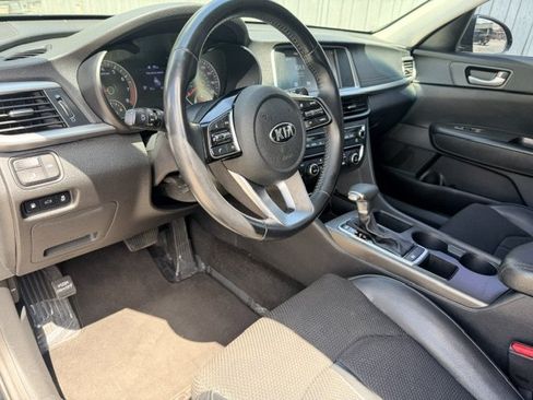 Used 2019 Kia Optima S FWD image 10