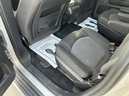 Used 2017 Chevrolet Traverse LT w/ LPO, 'HIT The Road' Package image 9