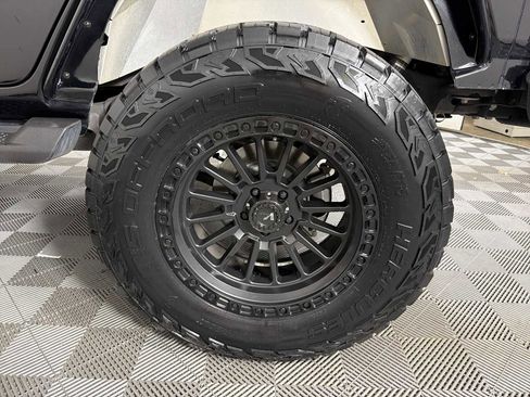 Used 2022 Jeep Wrangler Unlimited Sahara w/ Cold Weather Group image 22