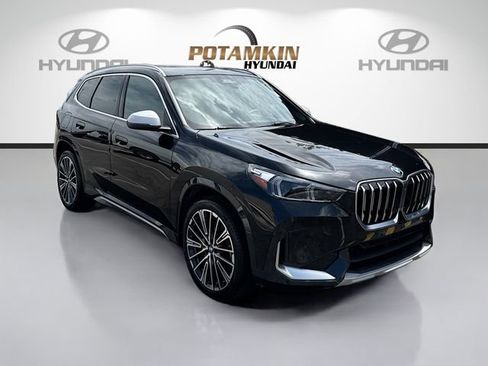 Used 2024 BMW X1 xDrive28i w/ Convenience Package AWD/4WD image 3