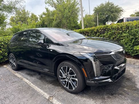 Used 2025 Cadillac Optiq Sport 2 AWD/4WD image 4
