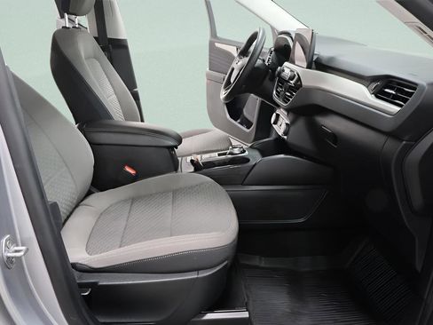 Used 2022 Ford Escape SE image 27