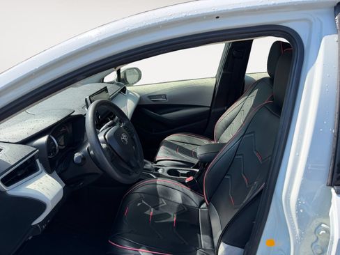 Used 2020 Toyota Corolla LE w/ Carpet Mat Package (TMS) FWD image 9