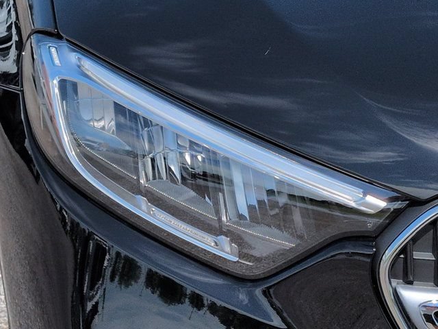 Used 2026 Mercedes-Benz GLC 300 image 10