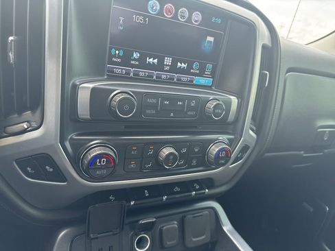Used 2017 GMC Sierra 1500 SLT w/ SLT Premium Package AWD/4WD image 18