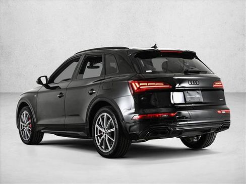 Certified 2024 Audi Q5 e Prestige image 8