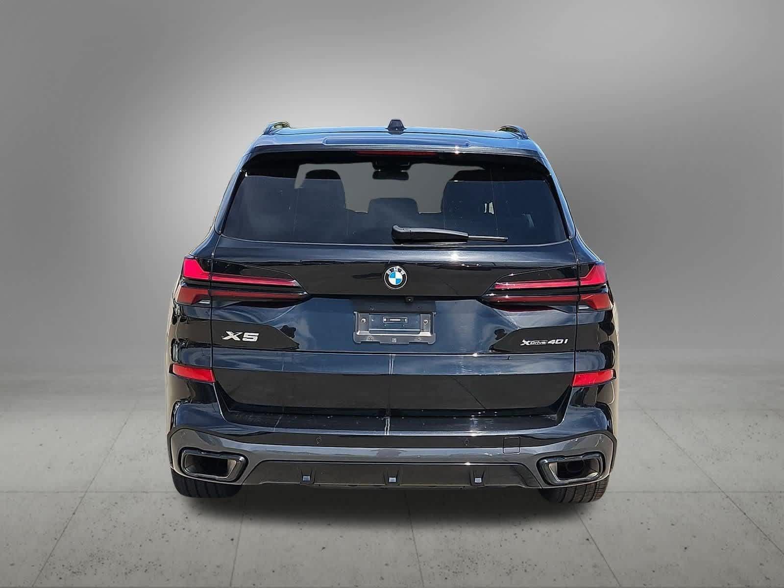 Used 2024 BMW X5 xDrive40i w/ M Sport Package AWD/4WD image 5