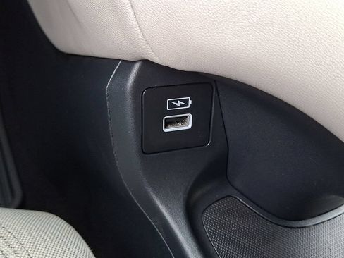 Certified 2023 Honda HR-V LX image 26