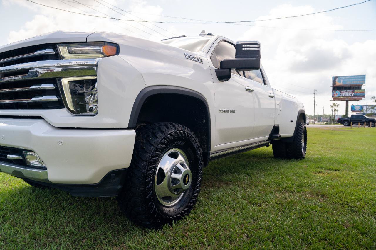 Used 2022 Chevrolet Silverado 3500 High Country w/ Safety Package II AWD/4WD image 11