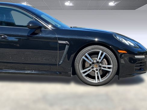 Used 2014 Porsche Panamera 4 AWD/4WD image 37