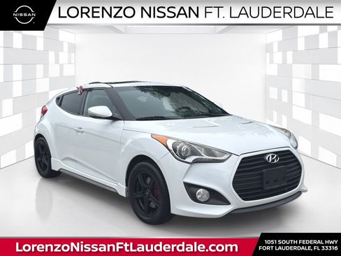 Used 2015 Hyundai Veloster Turbo w/ Option Group 04 FWD image 1