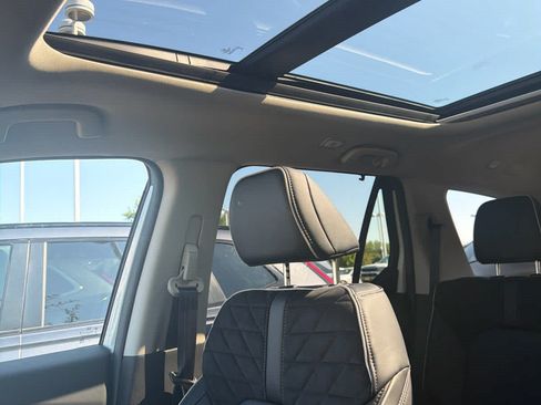 Used 2026 Honda Pilot Elite image 2