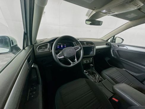 Used 2024 Volkswagen Tiguan S image 18