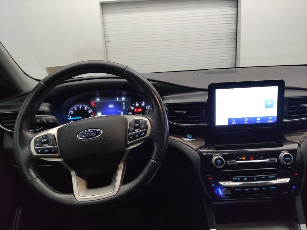 Used 2021 Ford Explorer Limited w/ Equipment Group 301A RWD image 22