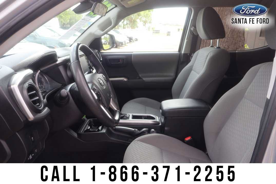 Used 2023 Toyota Tacoma SR5 RWD image 13