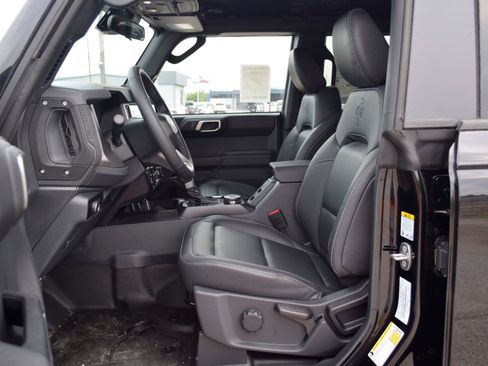 New 2026 Ford Bronco Badlands AWD/4WD image 18