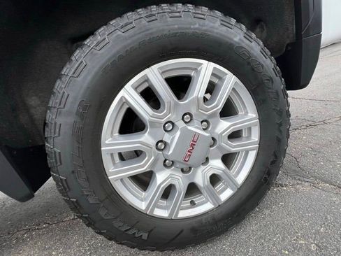 Certified 2023 GMC Sierra 2500 SLE w/ SLE Convenience Package AWD/4WD image 10