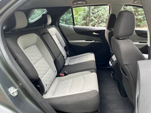Used 2018 Chevrolet Equinox LS AWD/4WD image 39