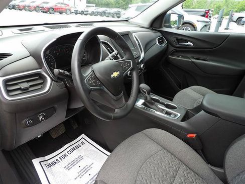Used 2024 Chevrolet Equinox LT FWD image 9
