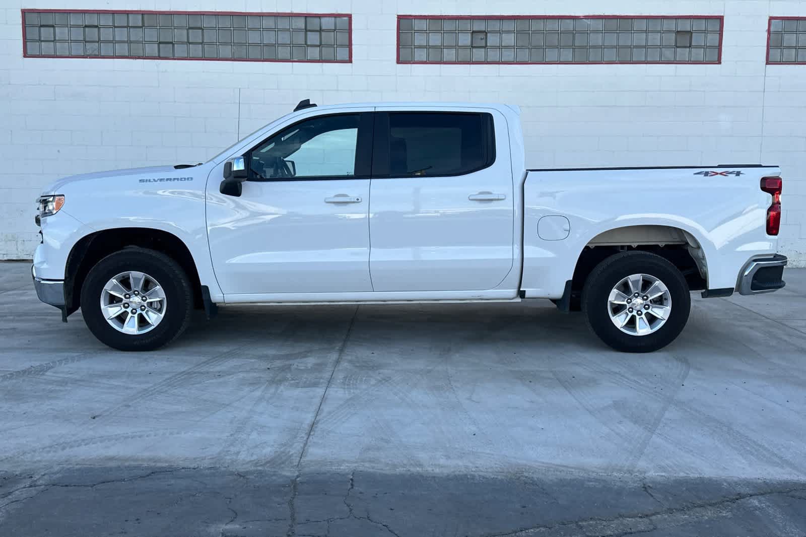 Used 2026 Chevrolet Silverado 1500 LT AWD/4WD image 6