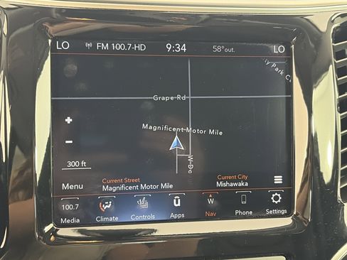 Used 2020 Jeep Cherokee Limited AWD/4WD image 23