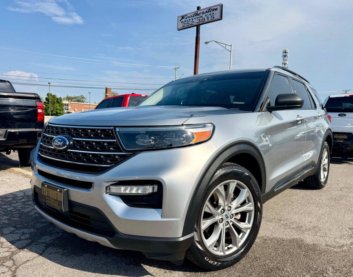 Used 2023 Ford Explorer XLT w/ Equipment Group 202A RWD image 4