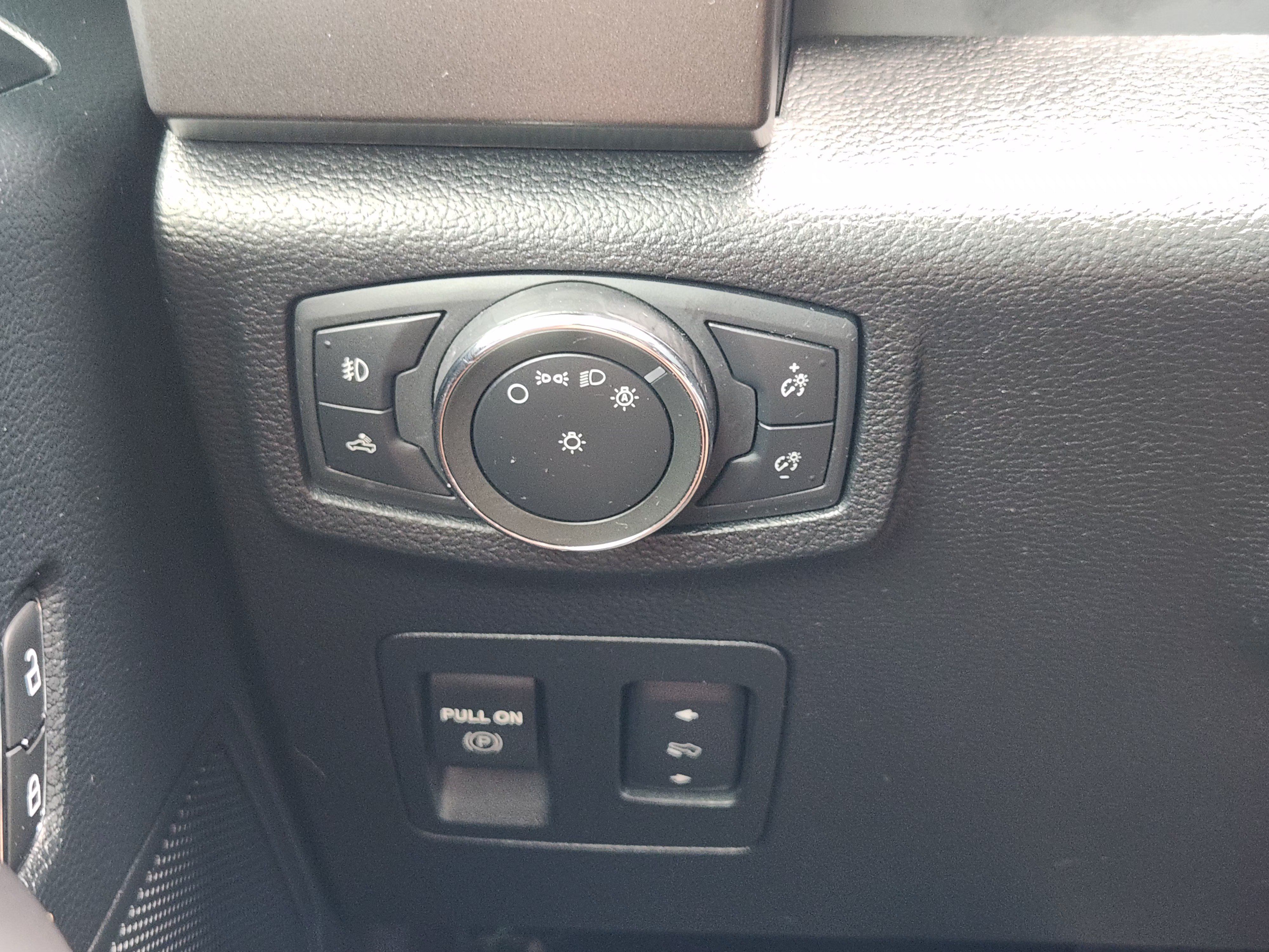 Used 2019 Ford F150 XLT w/ Equipment Group 302A Luxury AWD/4WD image 21
