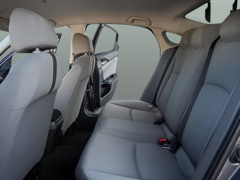 Used 2018 Honda Civic LX image 12