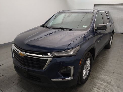 Used 2022 Chevrolet Traverse LS FWD image 15