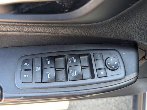 Used 2021 Jeep Cherokee Trailhawk w/ Sun, Sound & Nav Group image 19