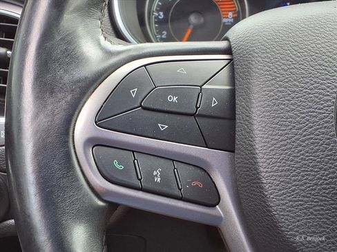 Used 2019 Jeep Cherokee Limited image 14