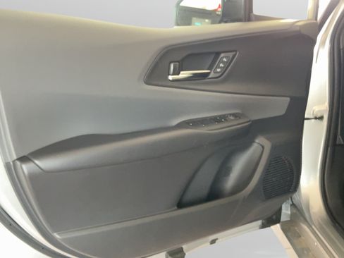 Used 2025 Toyota Prius Limited FWD image 20