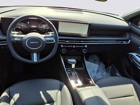 New 2025 Hyundai Santa Cruz XRT image 8