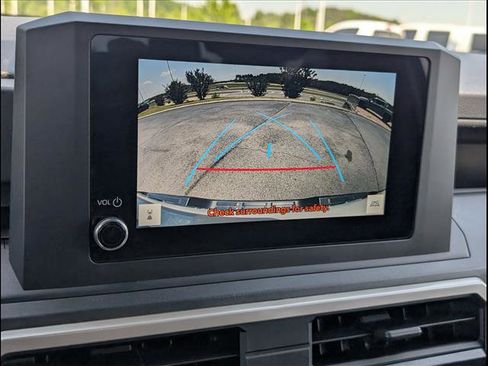 Used 2024 Toyota Tacoma SR AWD/4WD image 12