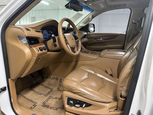 Used 2016 Cadillac Escalade ESV Platinum image 8