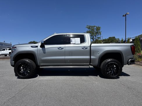 Used 2023 GMC Sierra 1500 Denali AWD/4WD image 7