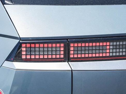 Certified 2024 Hyundai Ioniq 5 Limited RWD image 10