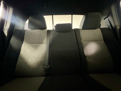 Used 2023 Toyota Tacoma TRD Off-Road image 32