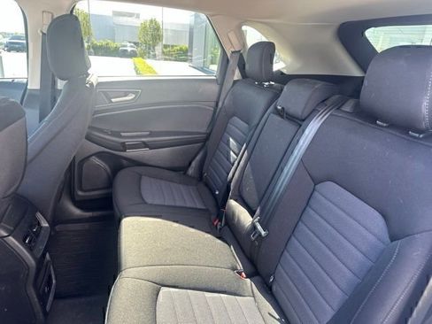 Used 2024 Ford Edge SE w/ Black Appearance Package AWD/4WD image 10