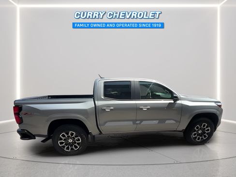 Used 2024 Chevrolet Colorado Z71 w/ Safety Package AWD/4WD image 16