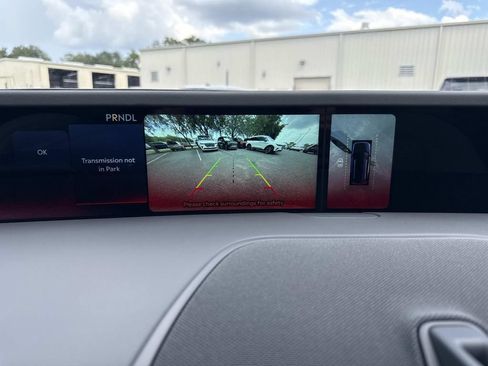 New 2026 Lincoln Nautilus Premier AWD/4WD image 24