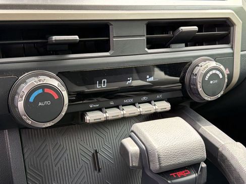 Used 2024 Toyota Tacoma TRD Off-Road image 18