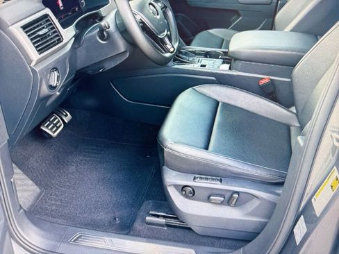 Used 2019 Volkswagen Atlas SEL R-Line image 6