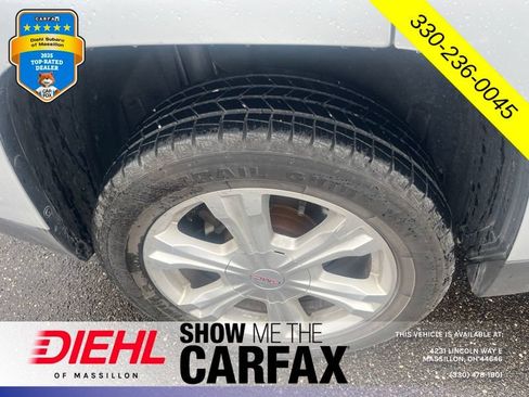 Used 2017 GMC Terrain SLT w/ Open Road Package AWD/4WD image 8
