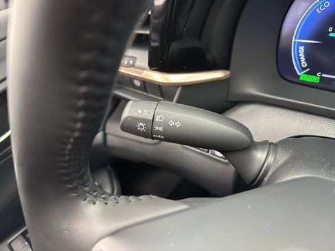 Used 2023 Toyota Crown XLE image 20