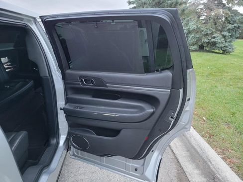 Used 2013 Lincoln MKT AWD image 31