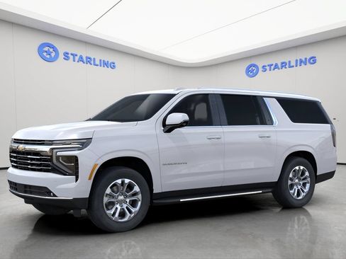 Certified 2025 Chevrolet Suburban LT w/ Comfort Package RWD image 2