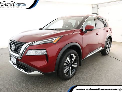 Used 2022 Nissan Rogue Platinum w/ Head-Up Display Package image 1